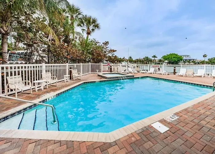 Harborview Oasis In Clearwater * Clearwater Beach